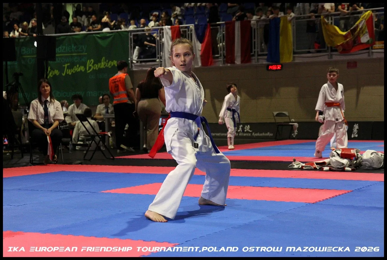 Ostrów Mazowiecka znów była stolicą kyokushin. 360 zawodników, wysoki poziom i drugie miejsce gospodarzy (zdjęcia)