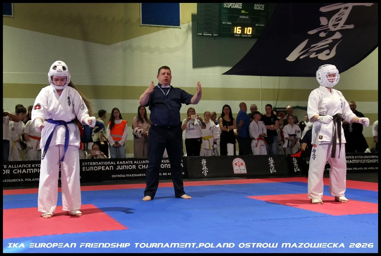 Ostrów Mazowiecka znów była stolicą kyokushin. 360 zawodników, wysoki poziom i drugie miejsce gospodarzy (zdjęcia)