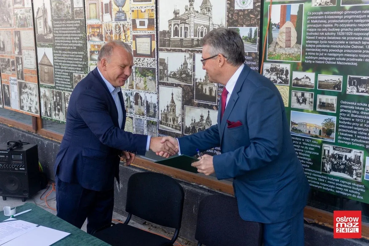 Muzeum Kresów i Ziemi Ostrowskiej nawiązało współpracę z powiatem (zdjęcia, wideo)