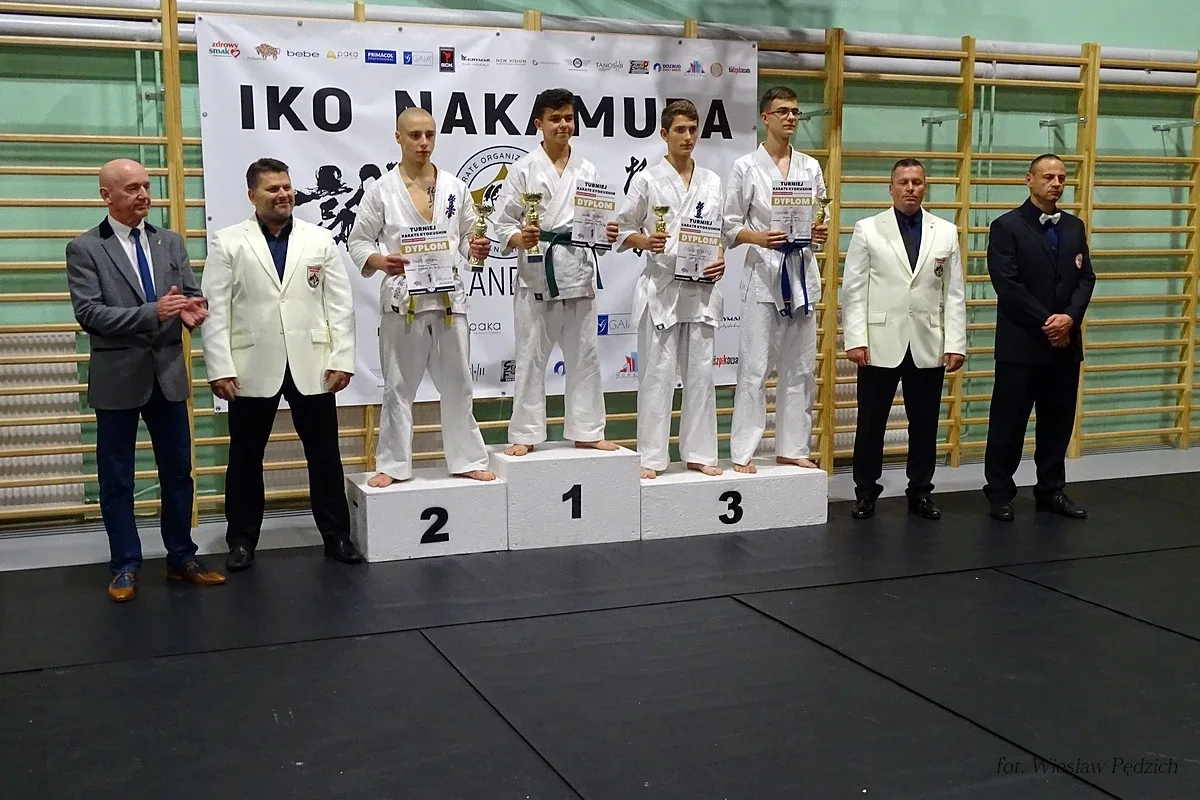 Dziewięć medali ostrowskich karateków w Białymstoku (zdjęcia)