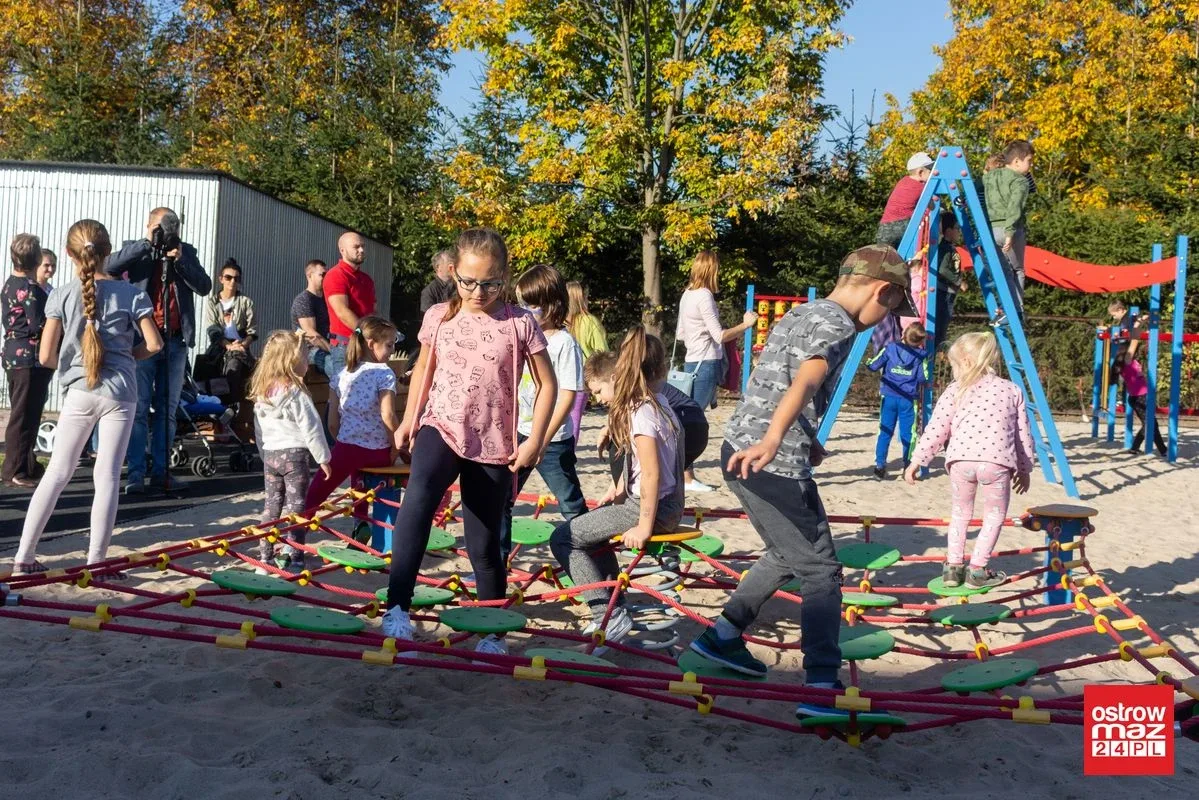 "Plac Pełen Radości" oficjalnie otwarty (zdjęcia)