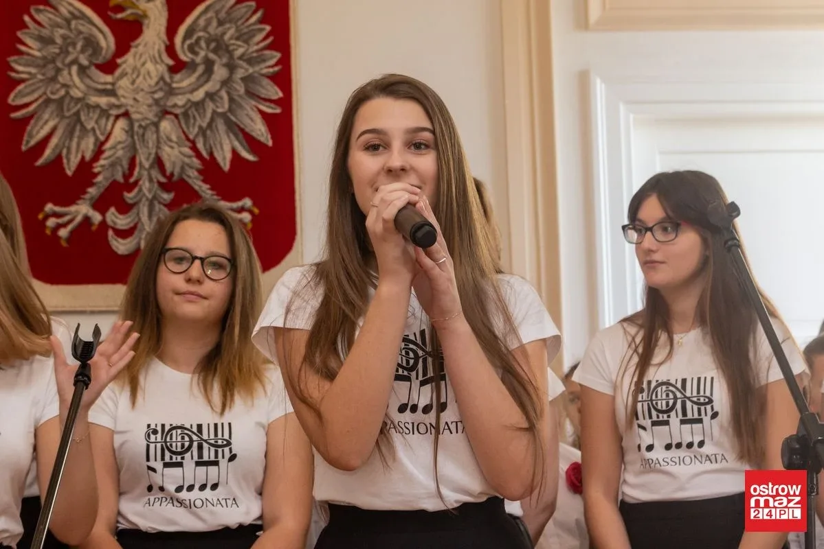 Miejskie obchody Dnia Edukacji Narodowej (zdjęcia, wideo, lista odznaczonych)