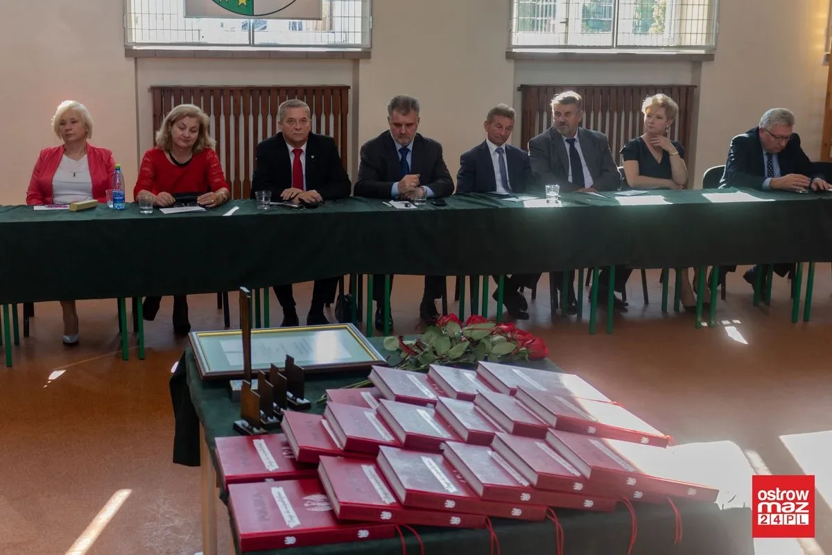 Podsumowanie piątej kadencji rady powiatu ostrowskiego (zdjęcia, wideo)