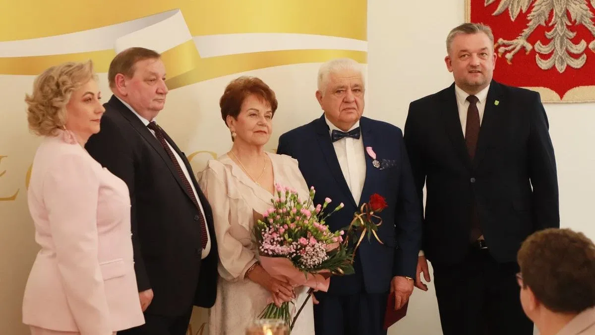 50 lat razem. Złote Gody w Ostrowi Mazowieckiej pełne miłości i wzruszeń (wideo, zdjęcia)