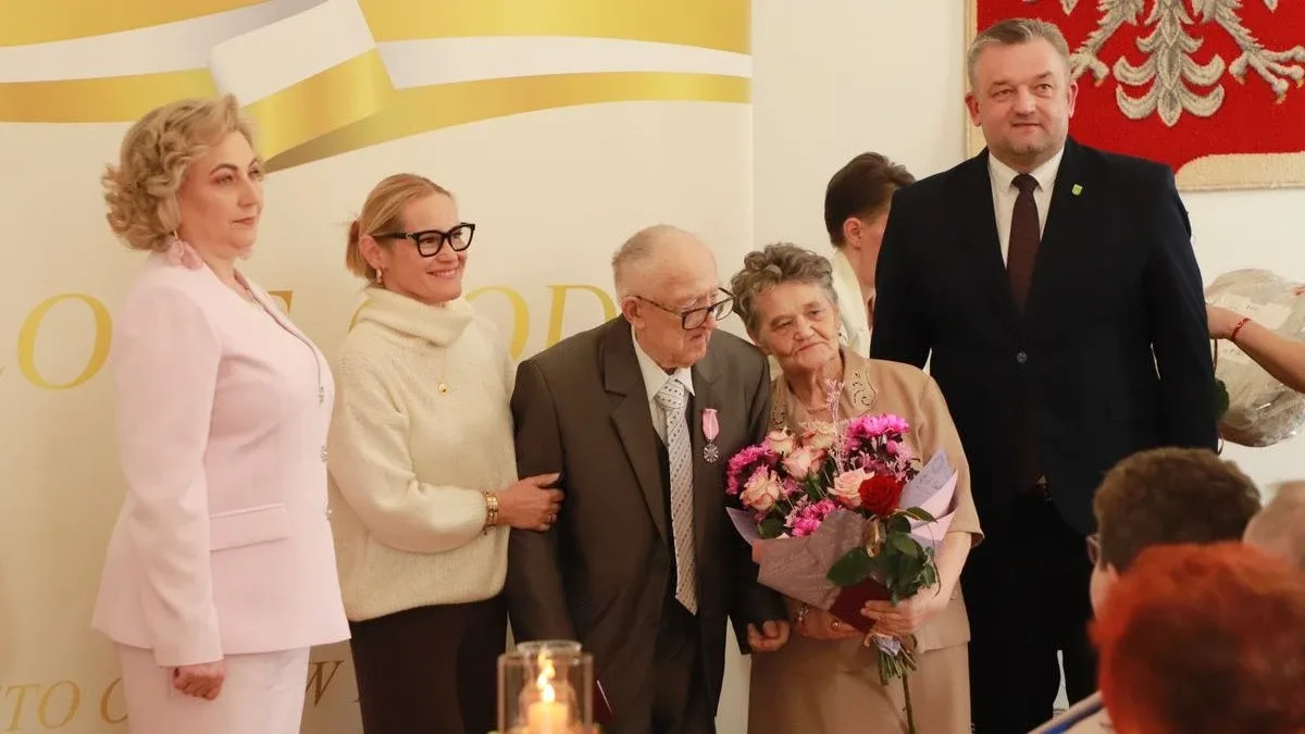 50 lat razem. Złote Gody w Ostrowi Mazowieckiej pełne miłości i wzruszeń (wideo, zdjęcia)