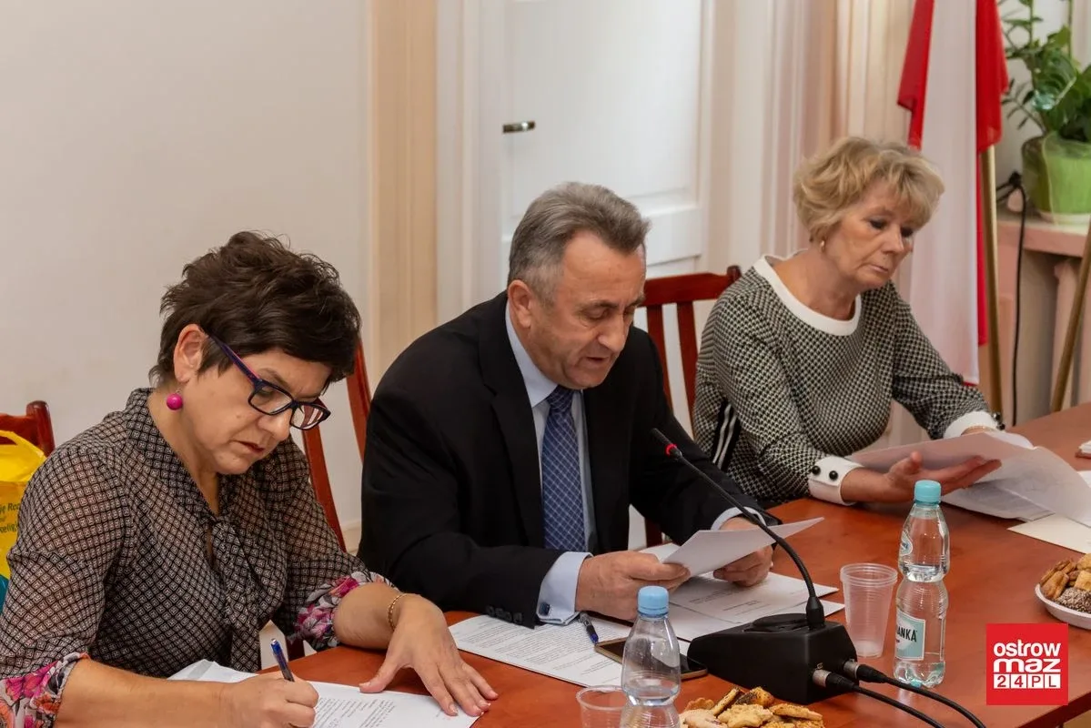 Podstoczysko, dworzec i muzeum Pileckich tematami rozmów na sesji (zdjęcia, wideo)