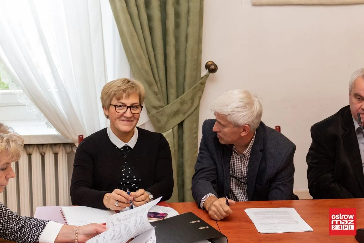 Podstoczysko, dworzec i muzeum Pileckich tematami rozmów na sesji (zdjęcia, wideo)