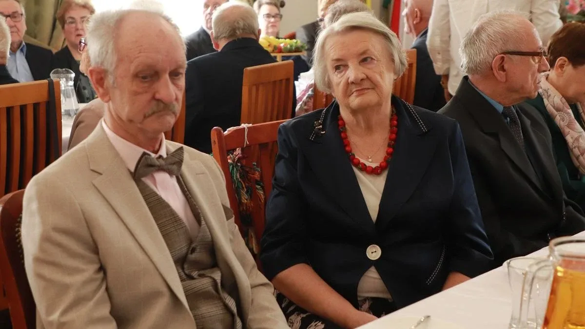 50 lat razem. Złote Gody w Ostrowi Mazowieckiej pełne miłości i wzruszeń (wideo, zdjęcia)