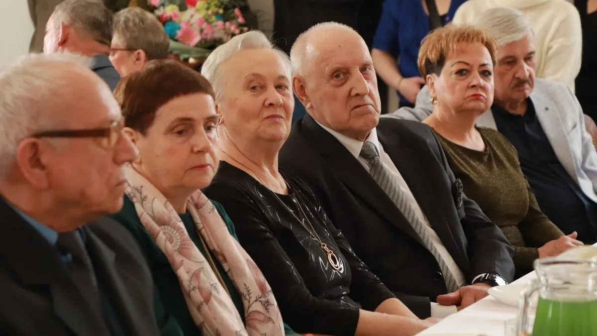 50 lat razem. Złote Gody w Ostrowi Mazowieckiej pełne miłości i wzruszeń (wideo, zdjęcia)