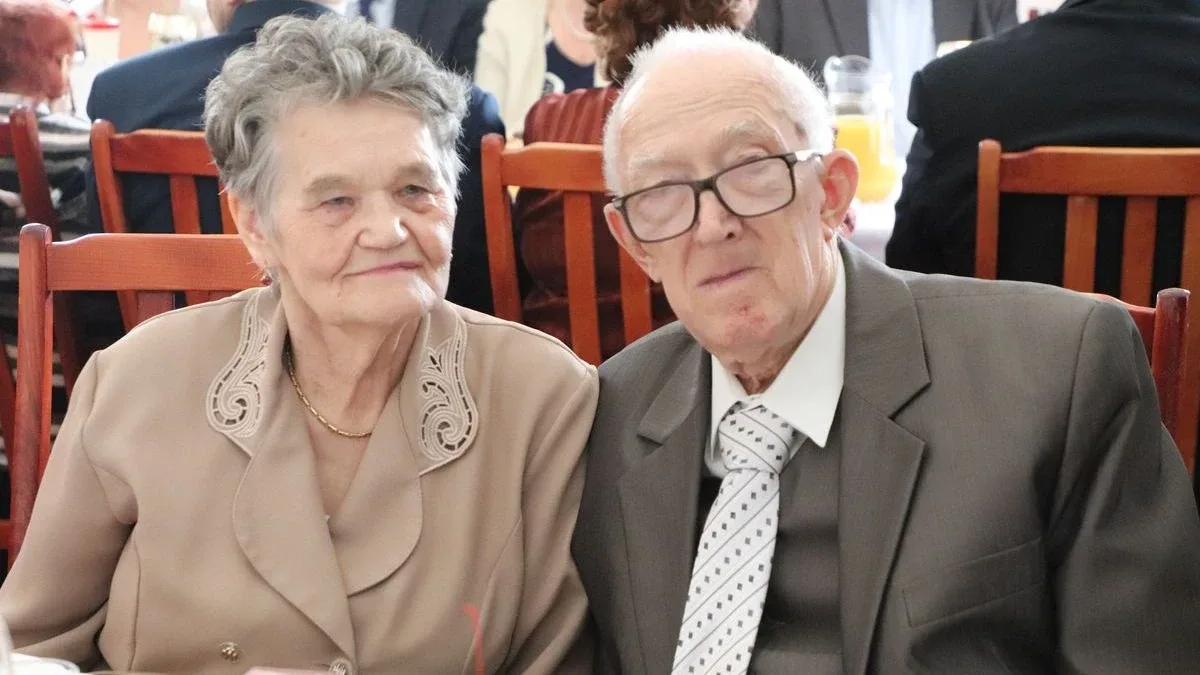 50 lat razem. Złote Gody w Ostrowi Mazowieckiej pełne miłości i wzruszeń (wideo, zdjęcia)