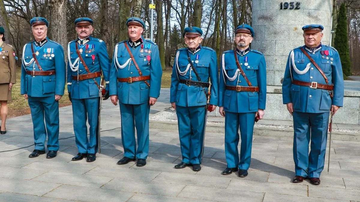 Uroczystość w Komorowie ku czci Józefa Piłsudskiego. Wręczono medale i odznaczenia (zdjęcia, wideo)