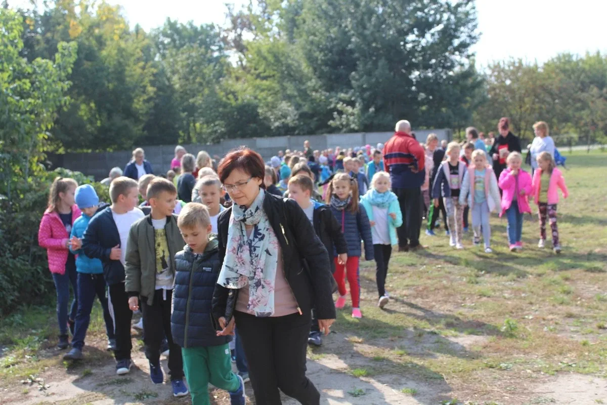 Próbna ewakuacja Szkoły Podstawowej nr 1 (zdjęcia)