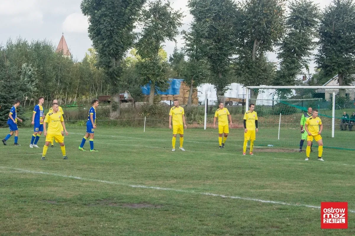 Pierwszy punkt Iskry Zaręby Kościelne (zdjęcia, wideo)