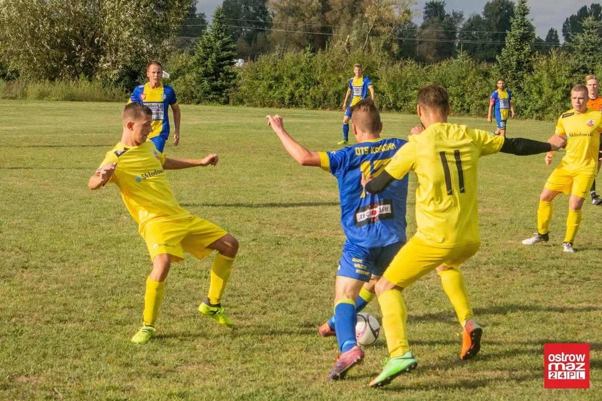 Pierwszy punkt Iskry Zaręby Kościelne (zdjęcia, wideo)