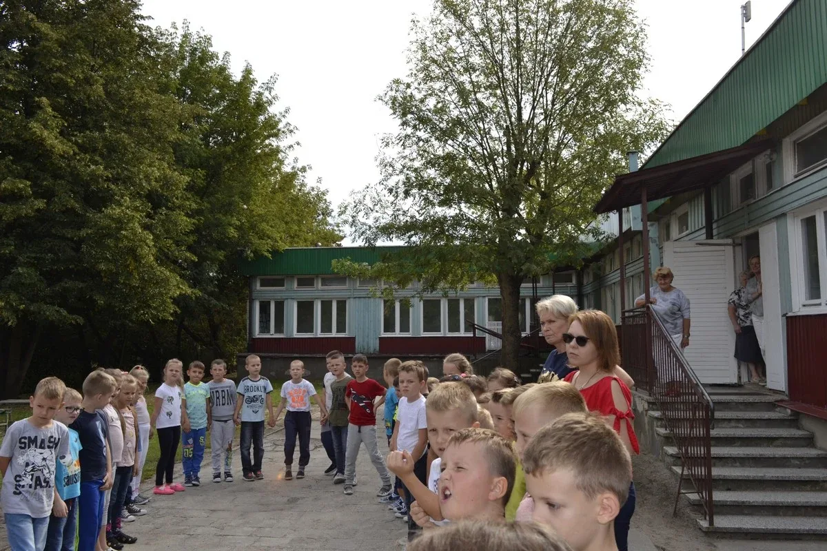 Dzieci uczyły się przechodzić przez jezdnię (zdjęcia)