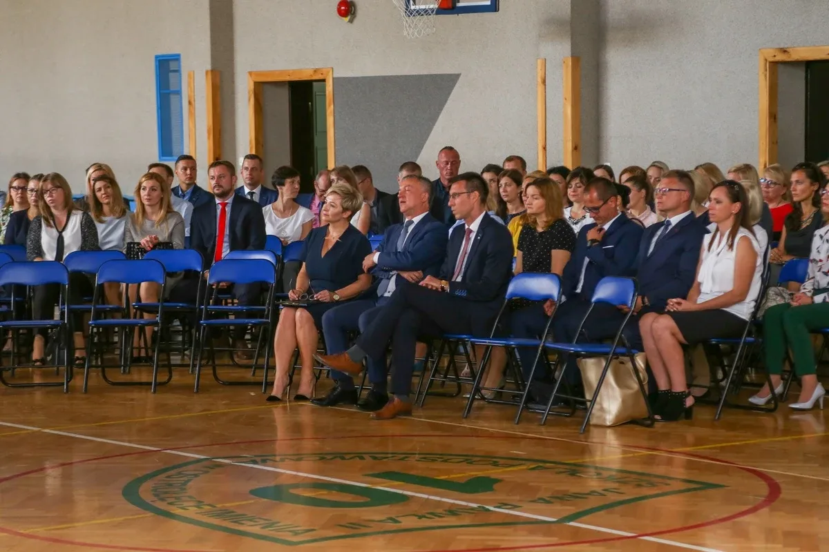 Stopnie zawodowe nauczyciela dyplomowanego dla 25 pedagogów z powiatu ostrowskiego (zdjęcia, lista nominowanych)