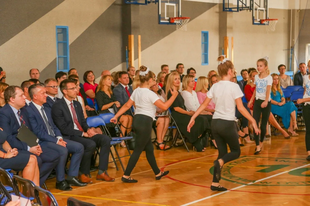 Stopnie zawodowe nauczyciela dyplomowanego dla 25 pedagogów z powiatu ostrowskiego (zdjęcia, lista nominowanych)
