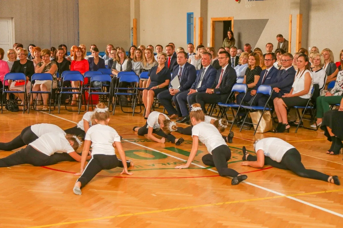 Stopnie zawodowe nauczyciela dyplomowanego dla 25 pedagogów z powiatu ostrowskiego (zdjęcia, lista nominowanych)