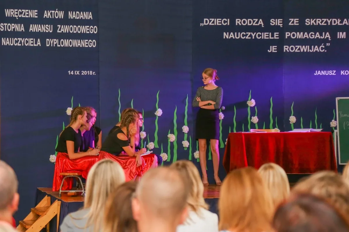 Stopnie zawodowe nauczyciela dyplomowanego dla 25 pedagogów z powiatu ostrowskiego (zdjęcia, lista nominowanych)