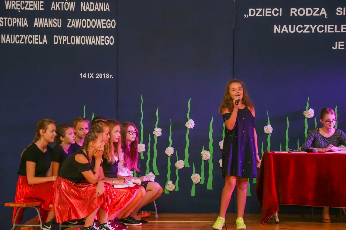 Stopnie zawodowe nauczyciela dyplomowanego dla 25 pedagogów z powiatu ostrowskiego (zdjęcia, lista nominowanych)