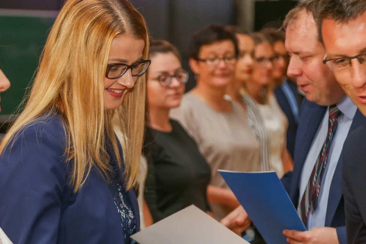 Stopnie zawodowe nauczyciela dyplomowanego dla 25 pedagogów z powiatu ostrowskiego (zdjęcia, lista nominowanych)
