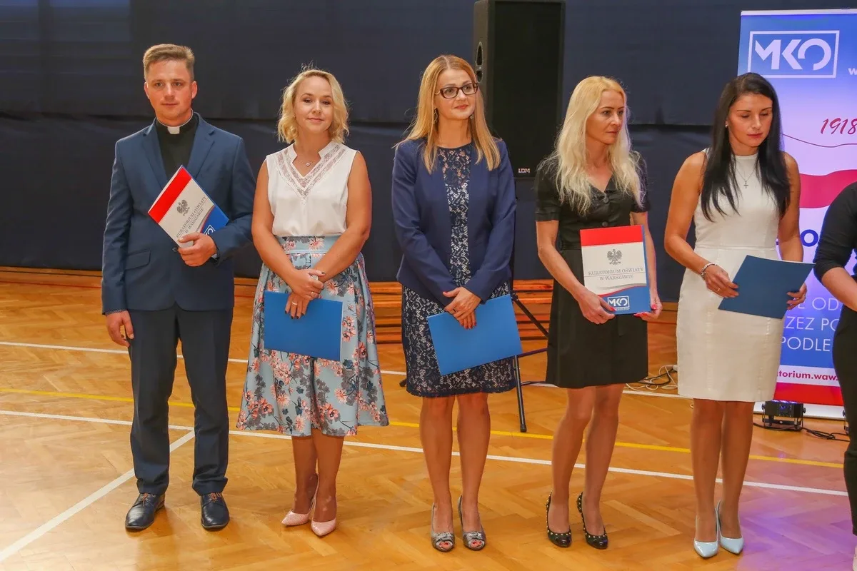 Stopnie zawodowe nauczyciela dyplomowanego dla 25 pedagogów z powiatu ostrowskiego (zdjęcia, lista nominowanych)