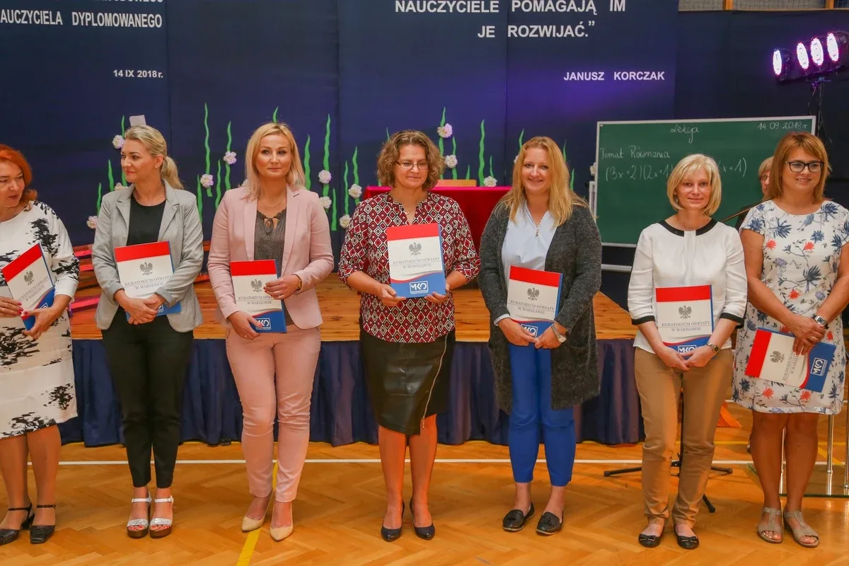 Stopnie zawodowe nauczyciela dyplomowanego dla 25 pedagogów z powiatu ostrowskiego (zdjęcia, lista nominowanych)