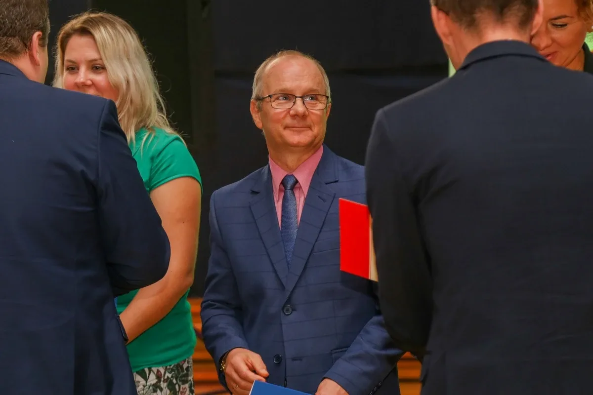 Stopnie zawodowe nauczyciela dyplomowanego dla 25 pedagogów z powiatu ostrowskiego (zdjęcia, lista nominowanych)