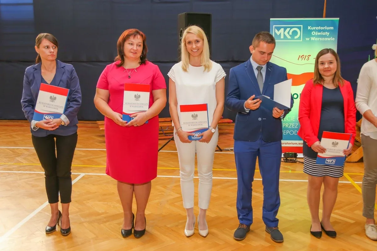 Stopnie zawodowe nauczyciela dyplomowanego dla 25 pedagogów z powiatu ostrowskiego (zdjęcia, lista nominowanych)