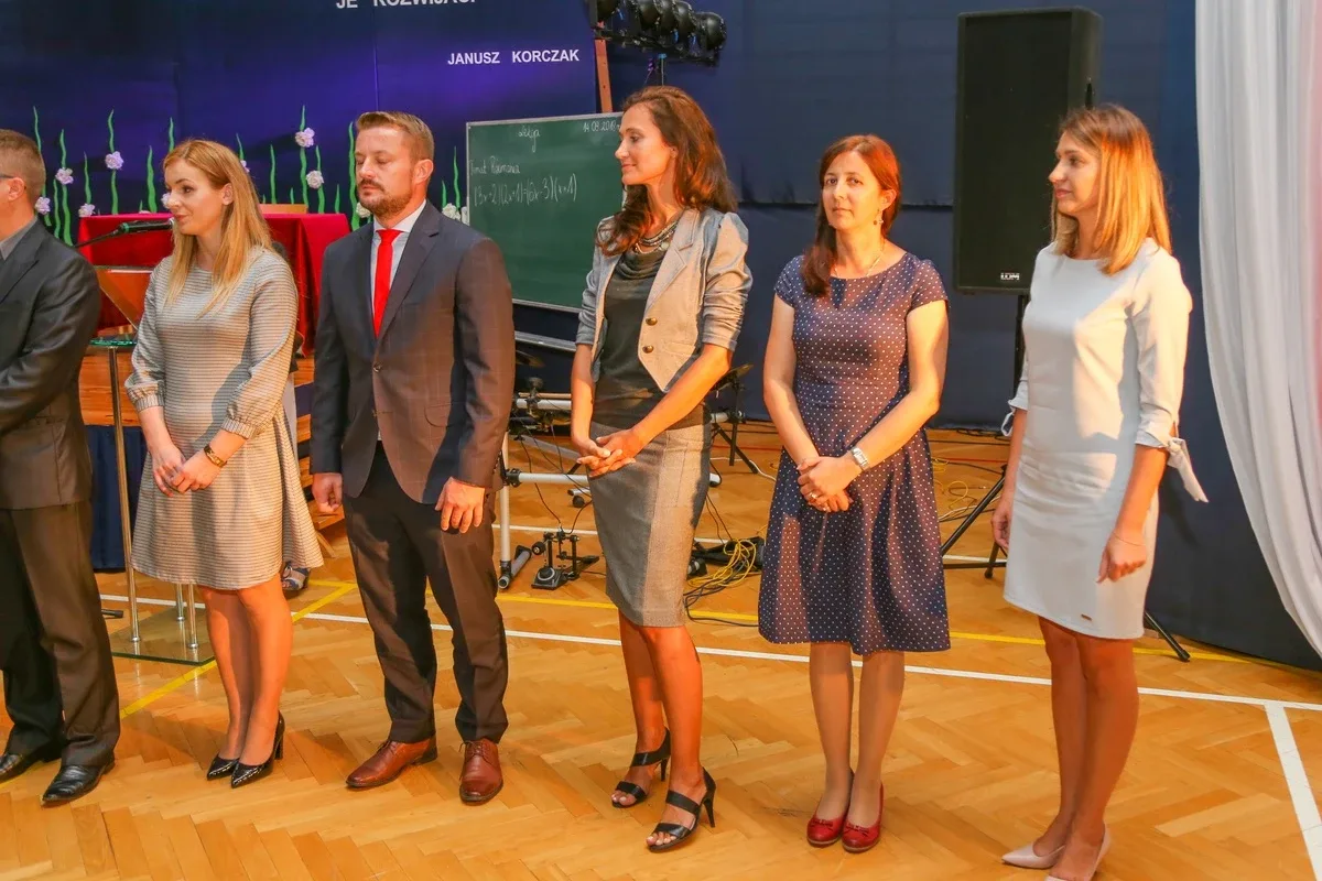 Stopnie zawodowe nauczyciela dyplomowanego dla 25 pedagogów z powiatu ostrowskiego (zdjęcia, lista nominowanych)