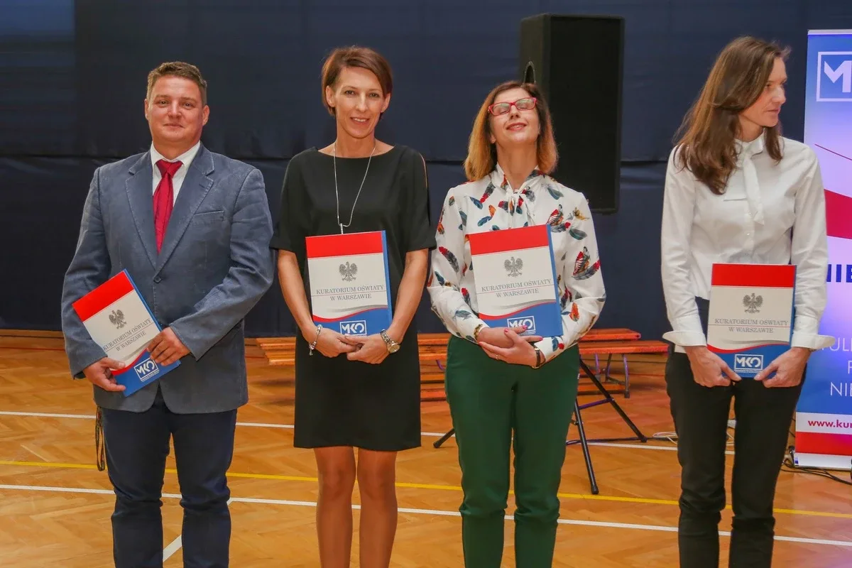 Stopnie zawodowe nauczyciela dyplomowanego dla 25 pedagogów z powiatu ostrowskiego (zdjęcia, lista nominowanych)