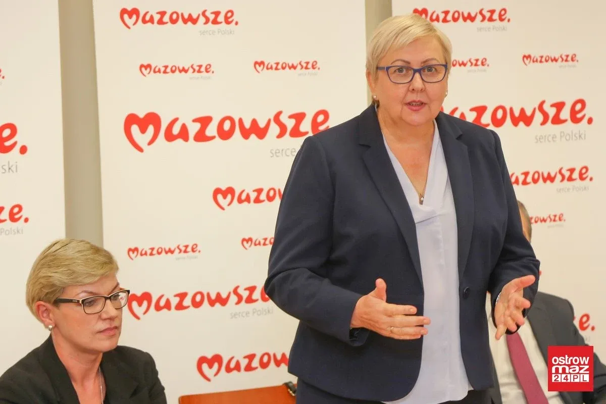 Środki unijne na dofinansowanie oświaty w Komorowie (zdjęcia)
