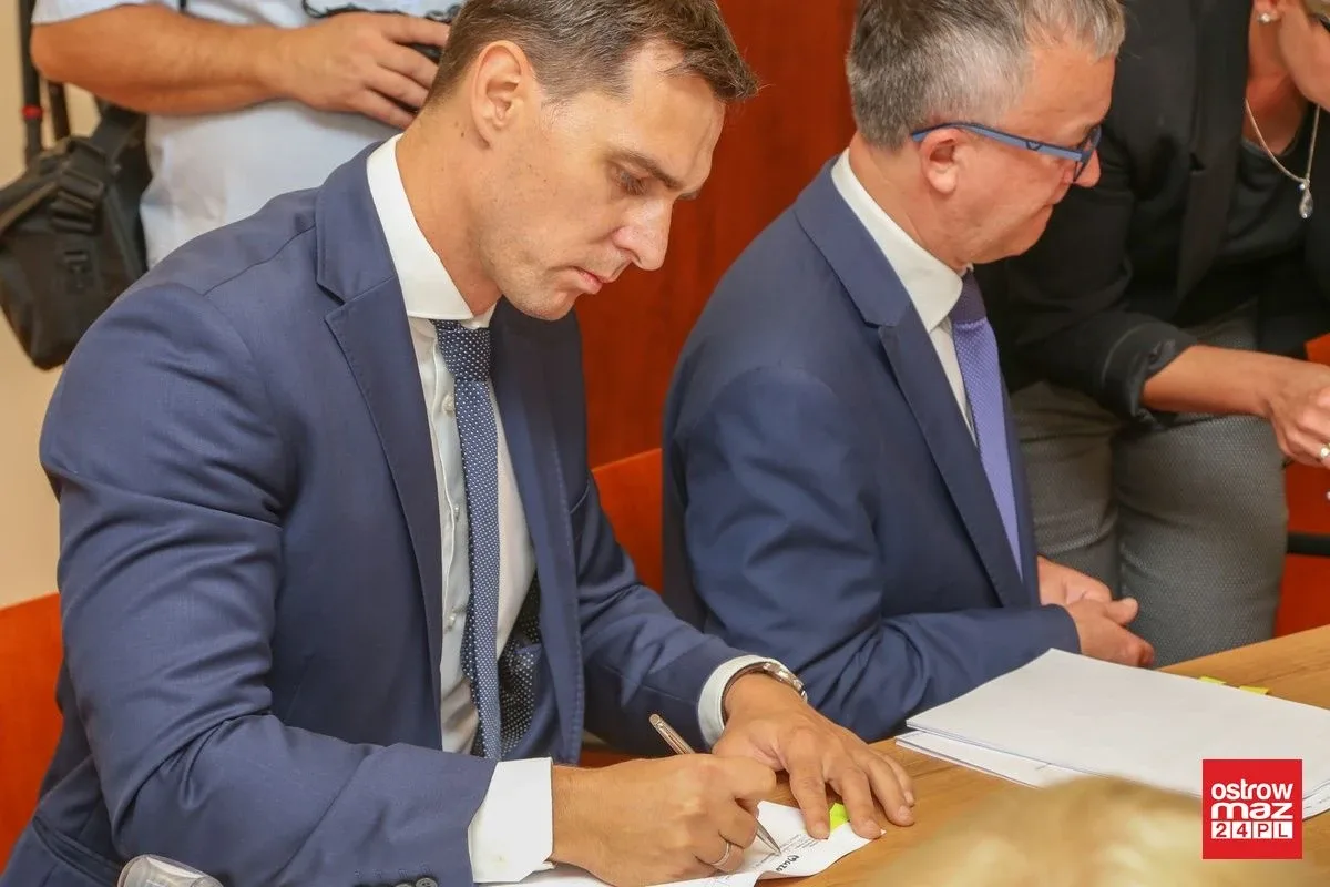 Środki unijne na dofinansowanie oświaty w Komorowie (zdjęcia)