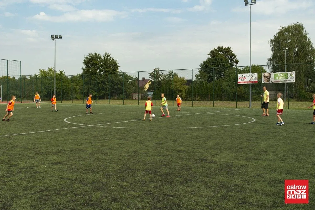 Dzień Sportu na orliku przy "trójce" (zdjęcia)
