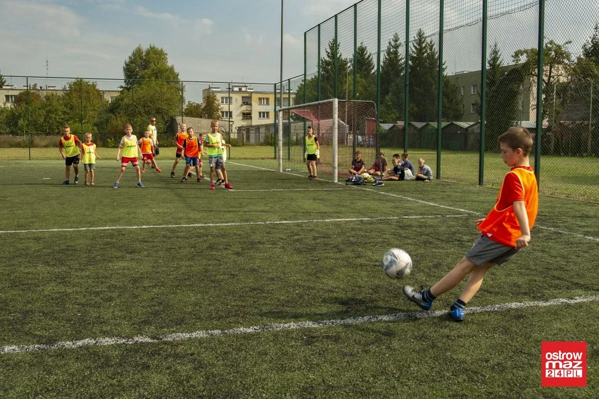 Dzień Sportu na orliku przy "trójce" (zdjęcia)