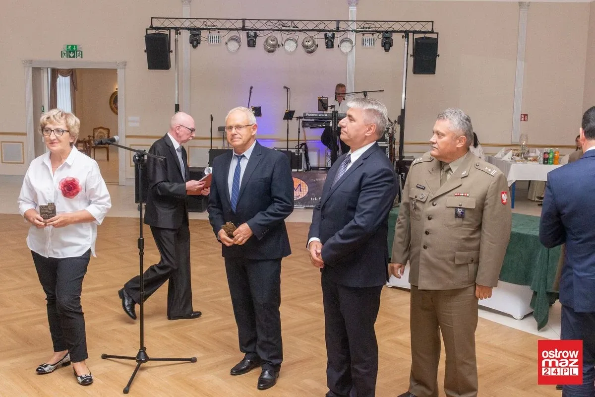 Jubileusz 20-lecia powiatu ostrowskiego (zdjęcia, wideo)