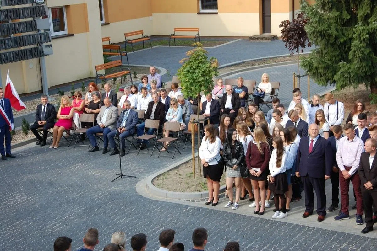 ZS CKR w Starym Lubiejewie zainaugurował rok szkolny (zdjęcia)