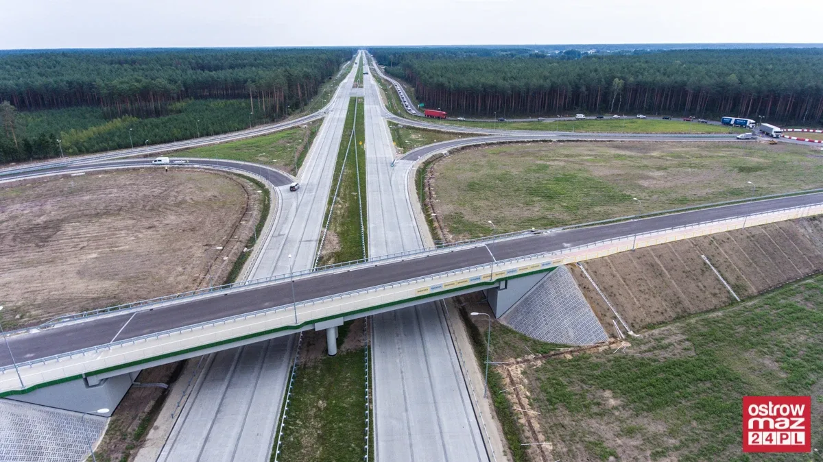 S8 wciąż w trakcie przebudowy (zdjęcia z lotu ptaka)