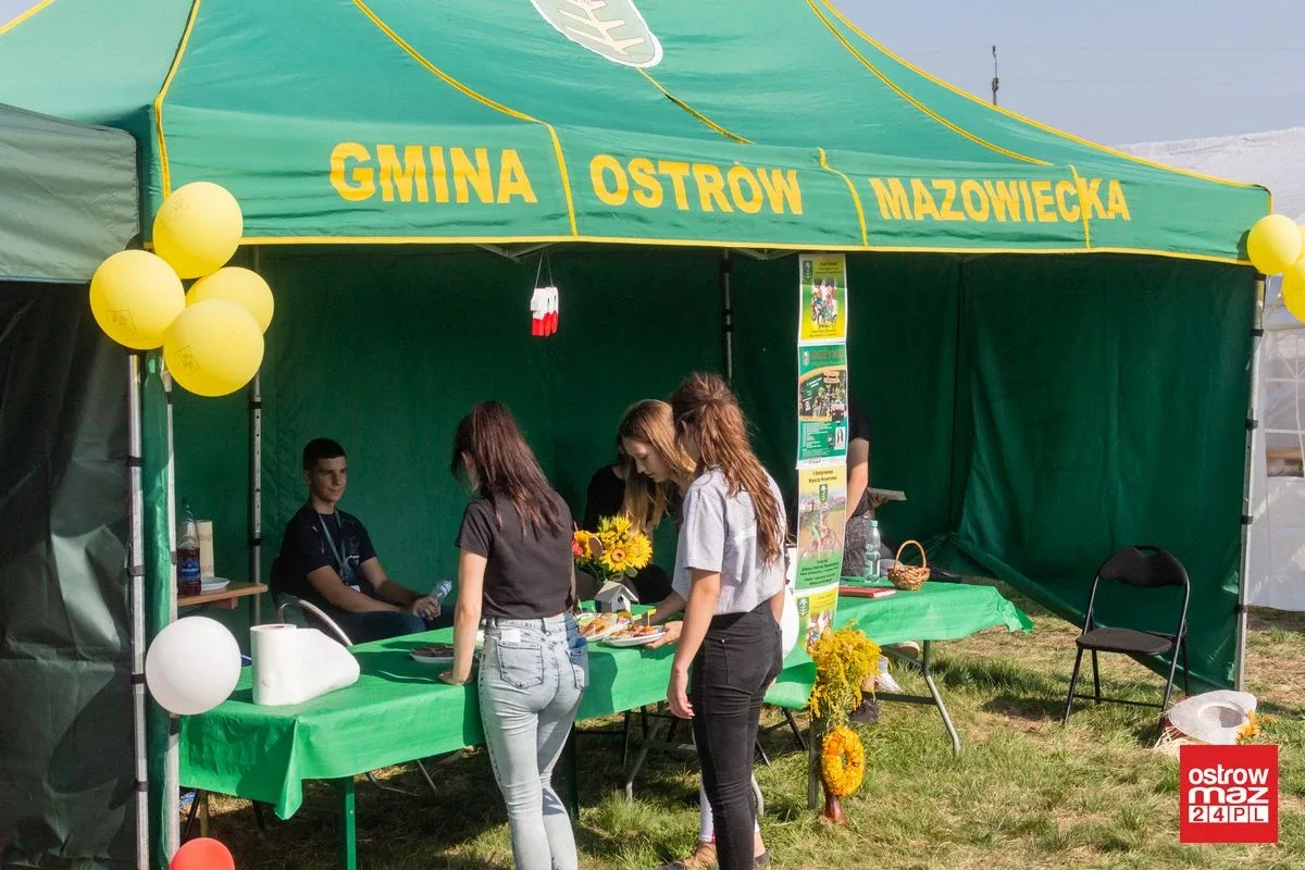Dożynki w Starej Grabownicy z zespołem Defis i Kasią Kowalską (zdjęcia, wideo)