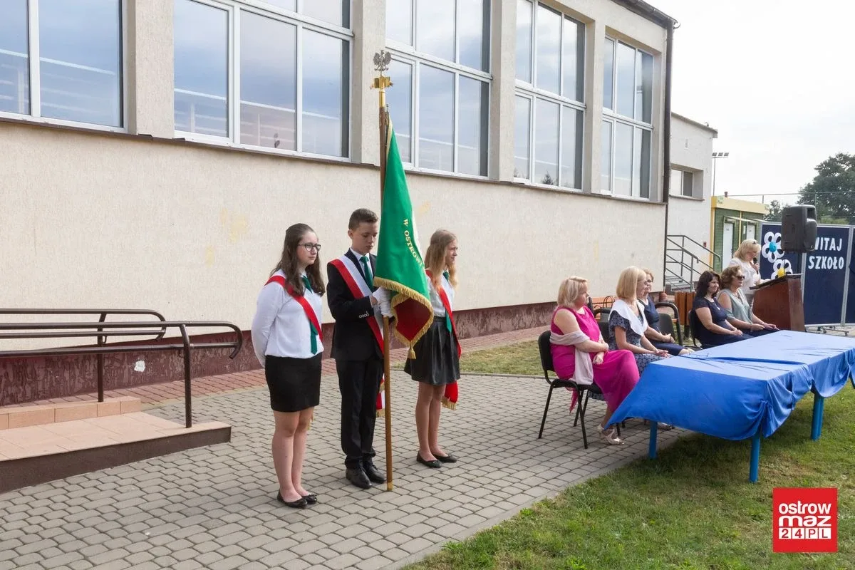 "Trójka" powitała nowy rok szkolny (zdjęcia)