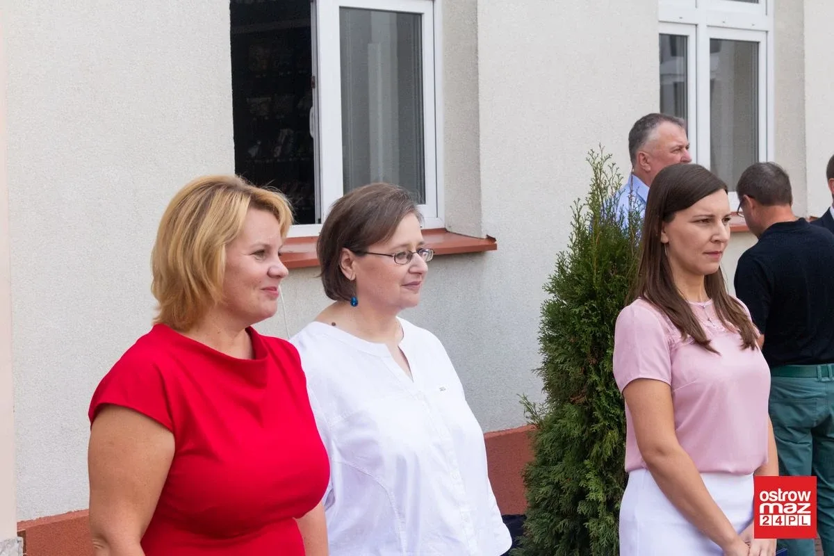 Uczniowie "Jedynki" wrócili w szkolne mury (zdjęcia)