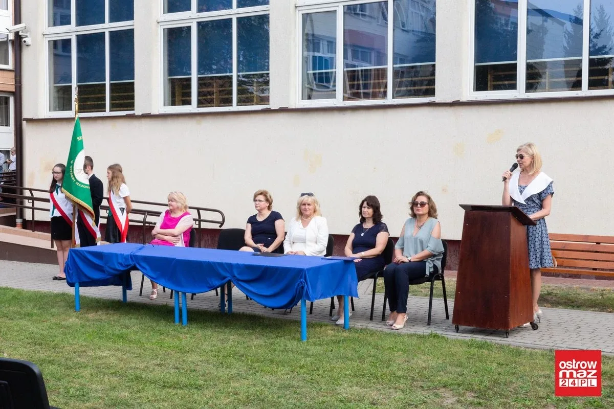 "Trójka" powitała nowy rok szkolny (zdjęcia)