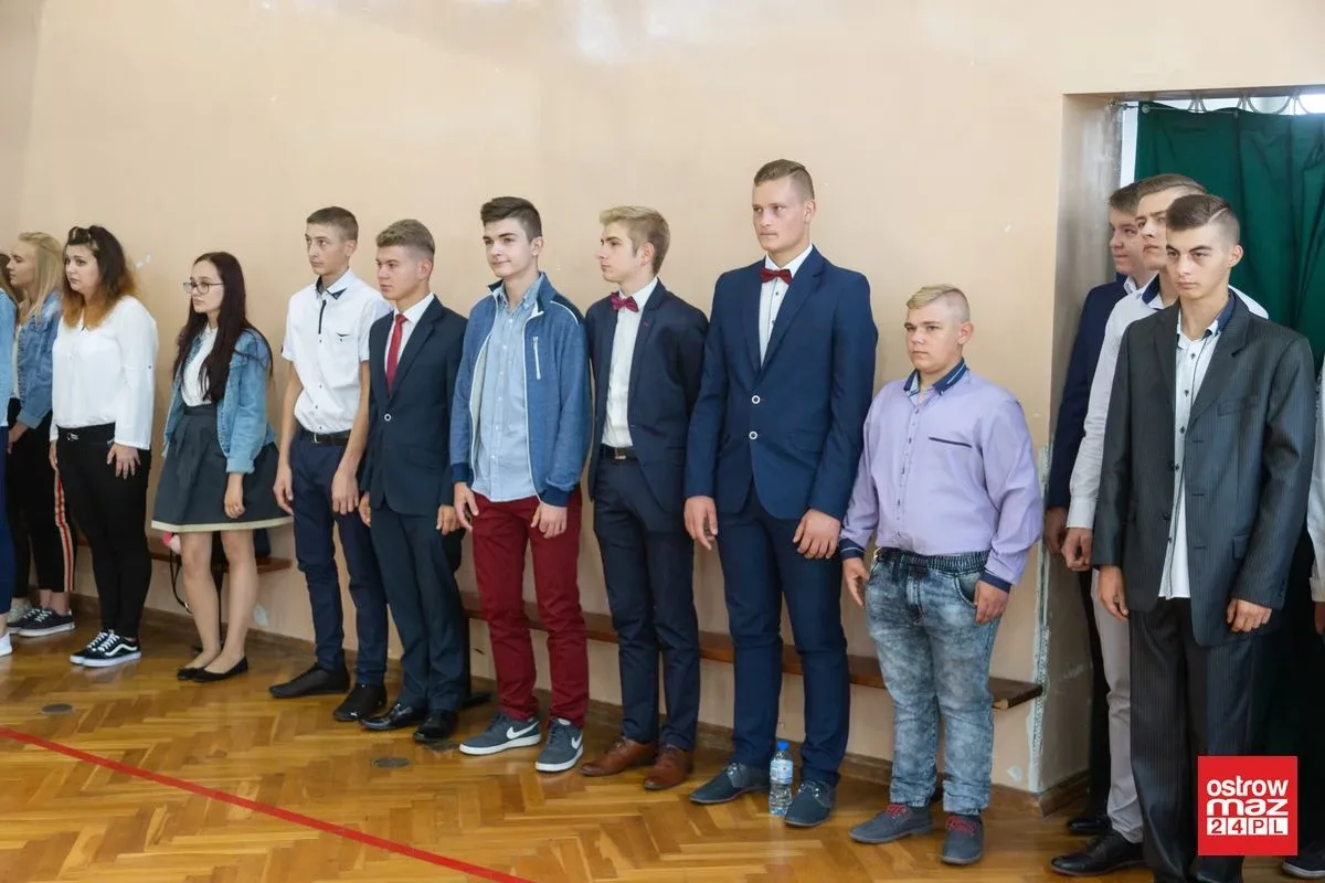 Uczniowie "Rubinka" gotowi do nauki (zdjęcia)
