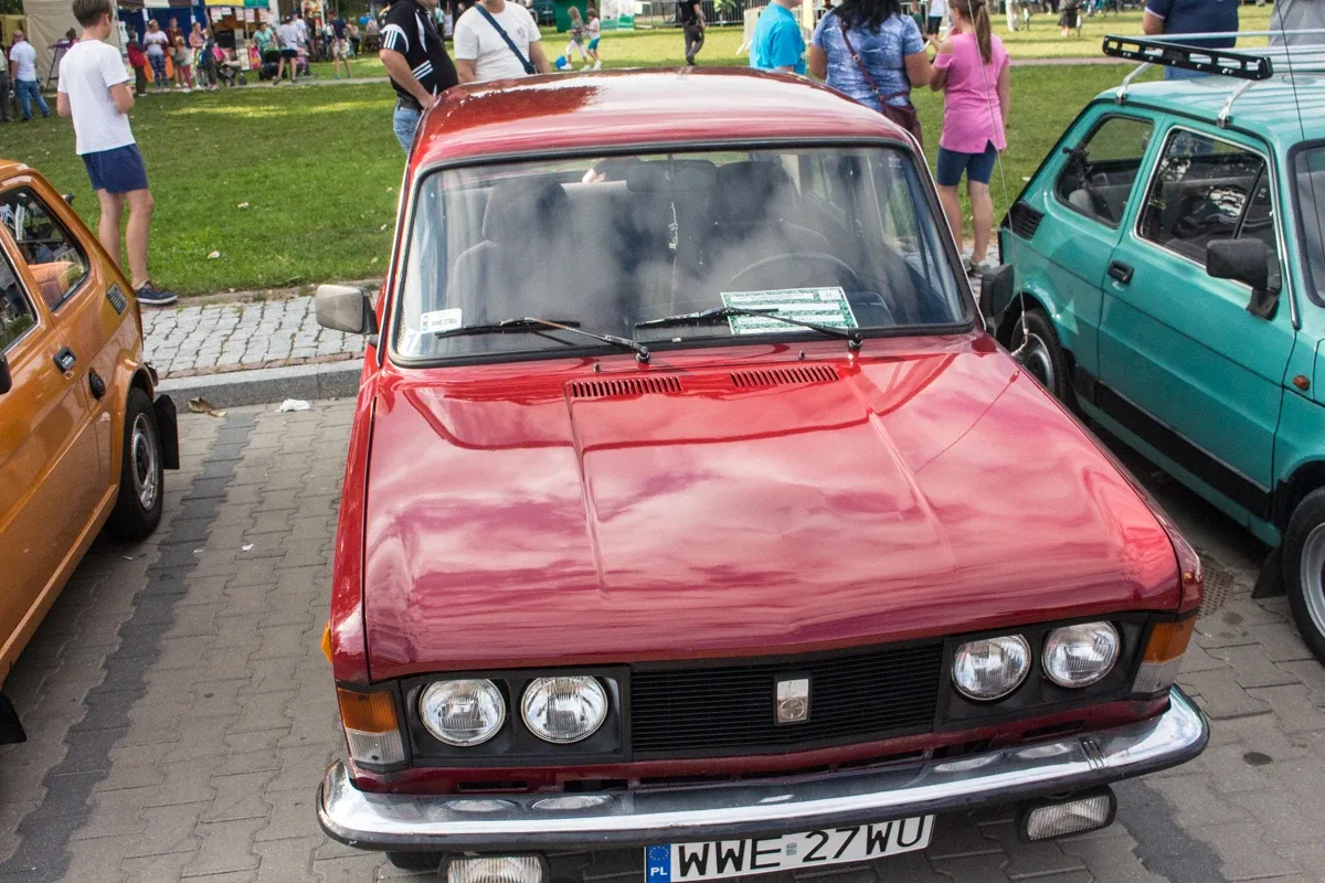 Zlot zabytkowych samochodów (zdjęcia)