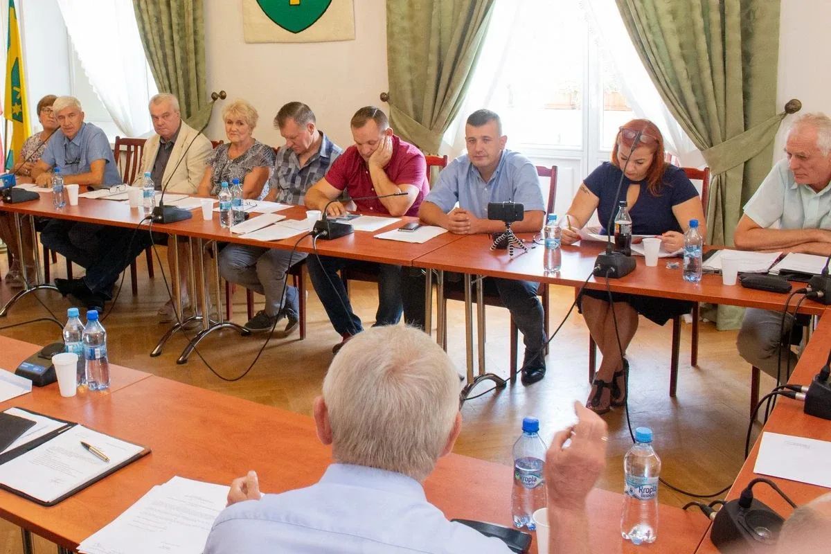 "Normalna spółka nie podwyższa kosztów zadania o 5 procent". Rada miasta przeciwna Ostradzie (zdjęcia, wideo)