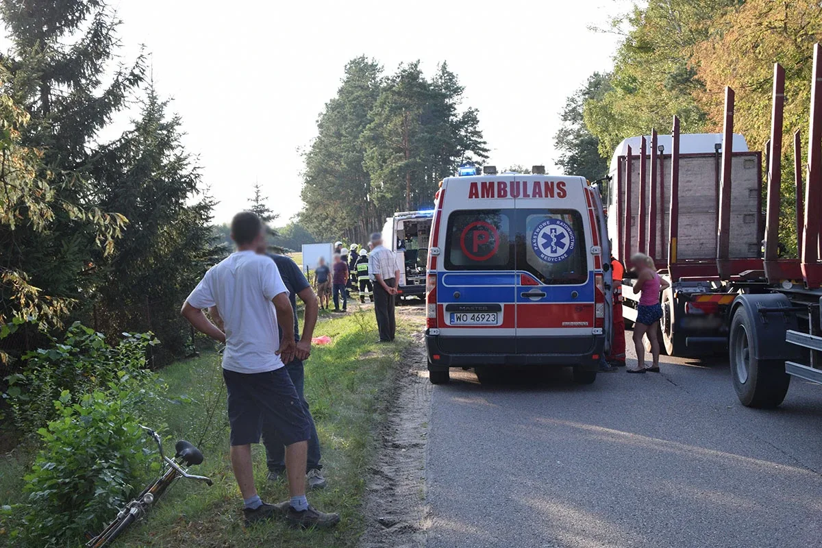 Dwóch mieszkańców powiatu nie żyje. Śmiertelny wypadek pod Ostrołęką (zdjęcia, wideo)