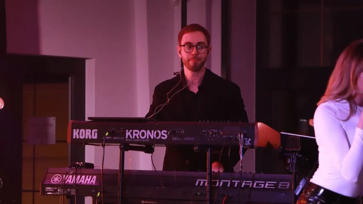 Wyjątkowy koncert w Starej Elektrowni. Tak wyglądało "Mazowsze Paniom" w Ostrowi (zdjęcia, wideo)