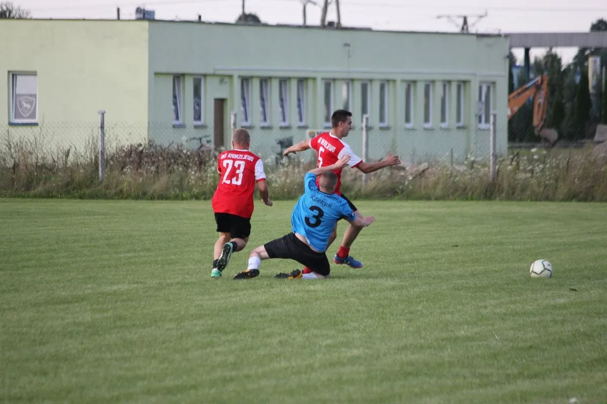 GKS Andrzejewo uległ Rzekuniance (zdjęcia, wideo)
