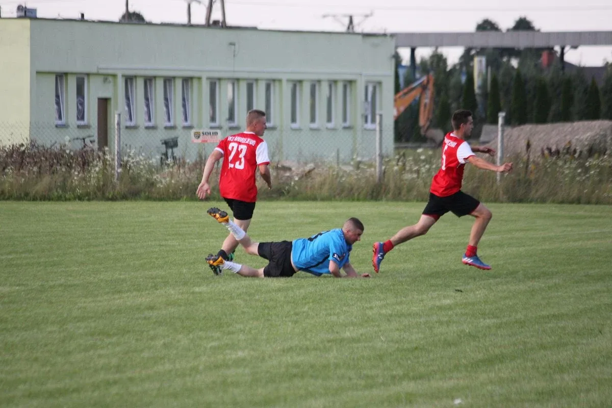 GKS Andrzejewo uległ Rzekuniance (zdjęcia, wideo)