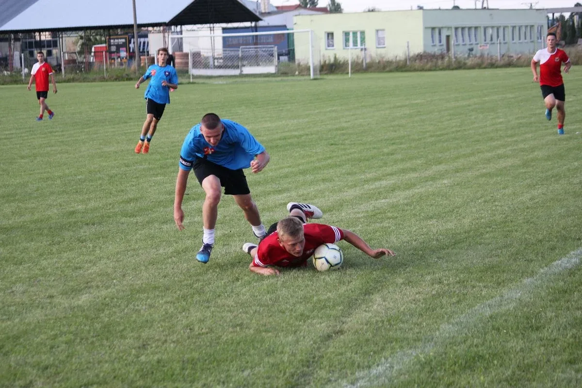 GKS Andrzejewo uległ Rzekuniance (zdjęcia, wideo)